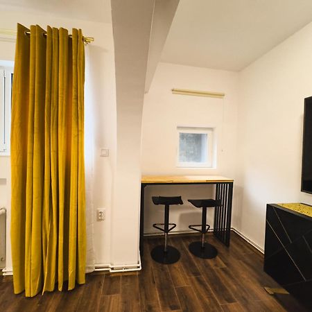 Loving Downtown Studio By Chr Luxury Property Bucarest Exterior foto